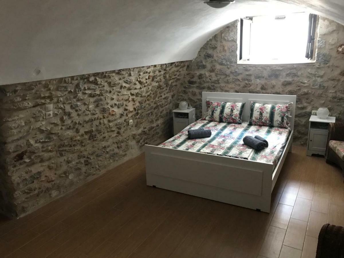 Вілла Stonehouse In Mani Penisula Koita Екстер'єр фото